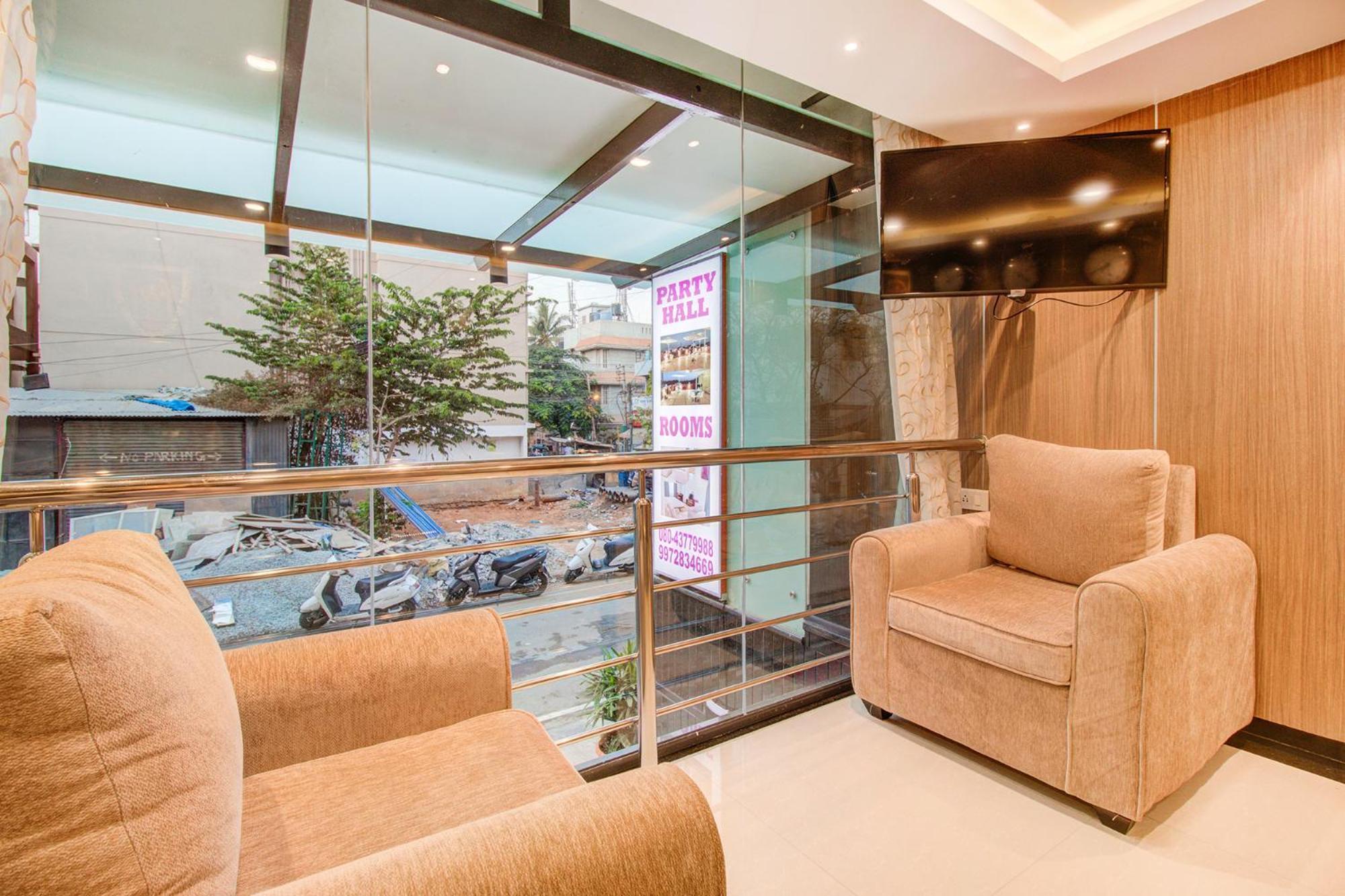 Fabhotel The Royal Suites - Nr Gopalan Innovation Mall Bangalore Buitenkant foto