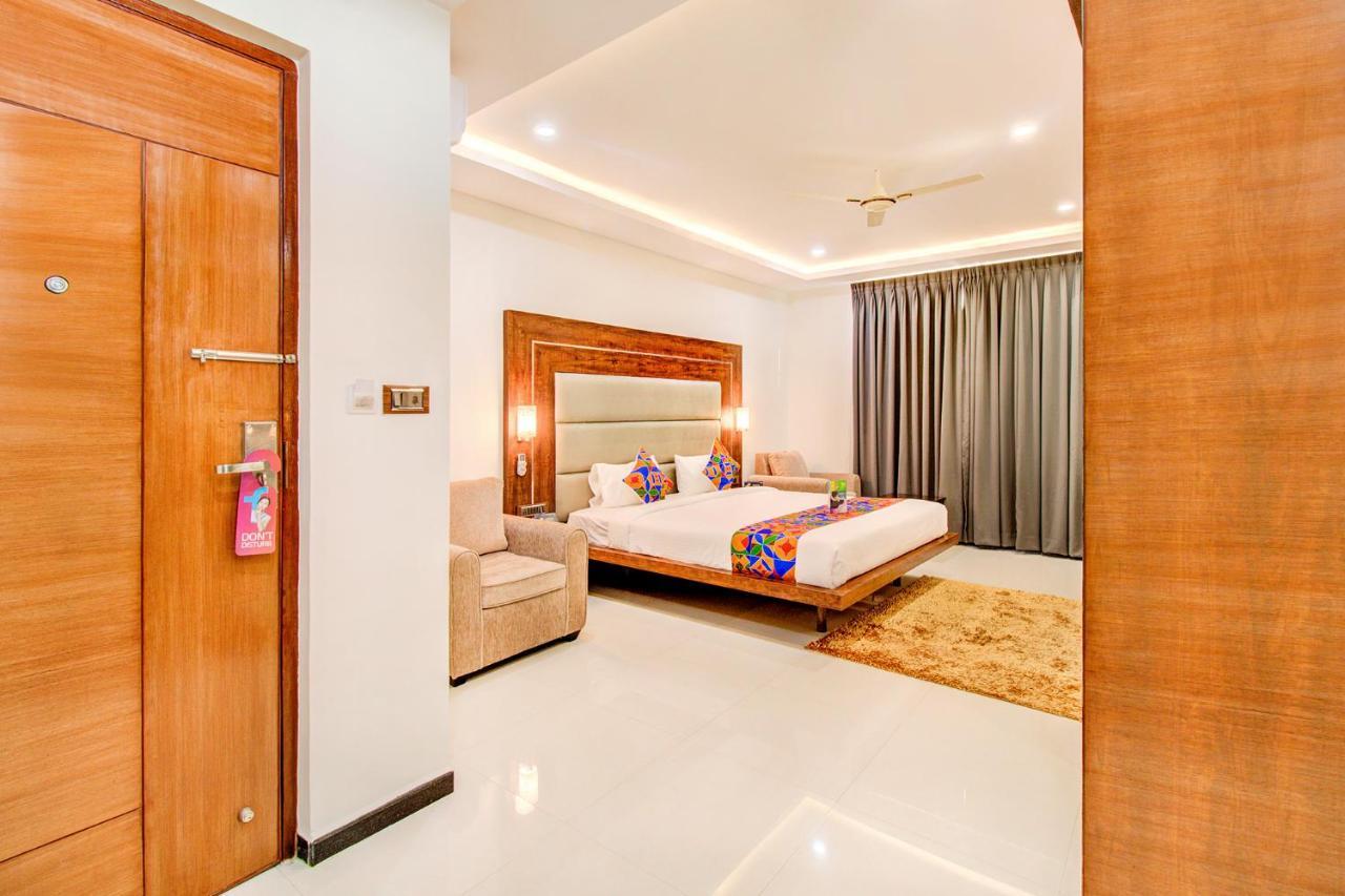 Fabhotel The Royal Suites - Nr Gopalan Innovation Mall Bangalore Buitenkant foto