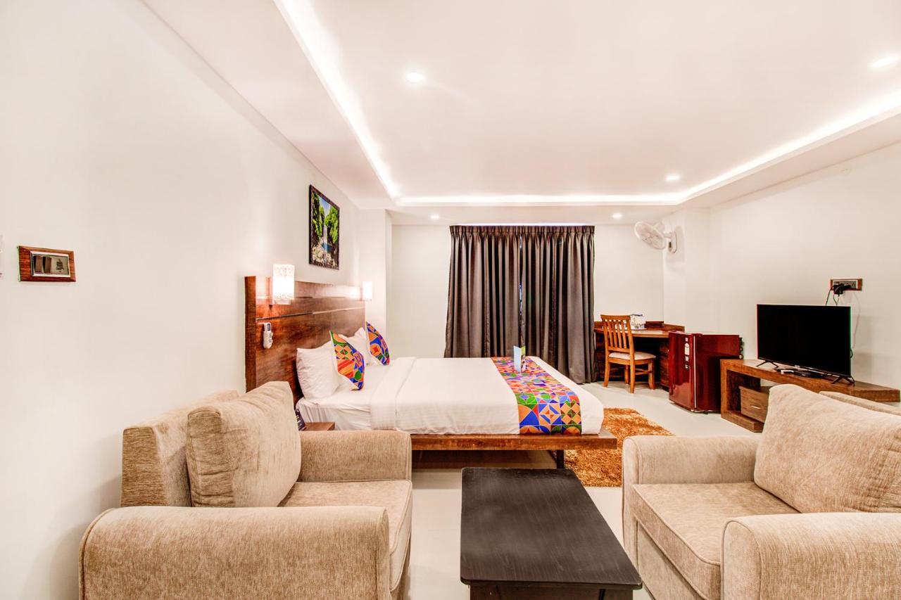 Fabhotel The Royal Suites - Nr Gopalan Innovation Mall Bangalore Buitenkant foto