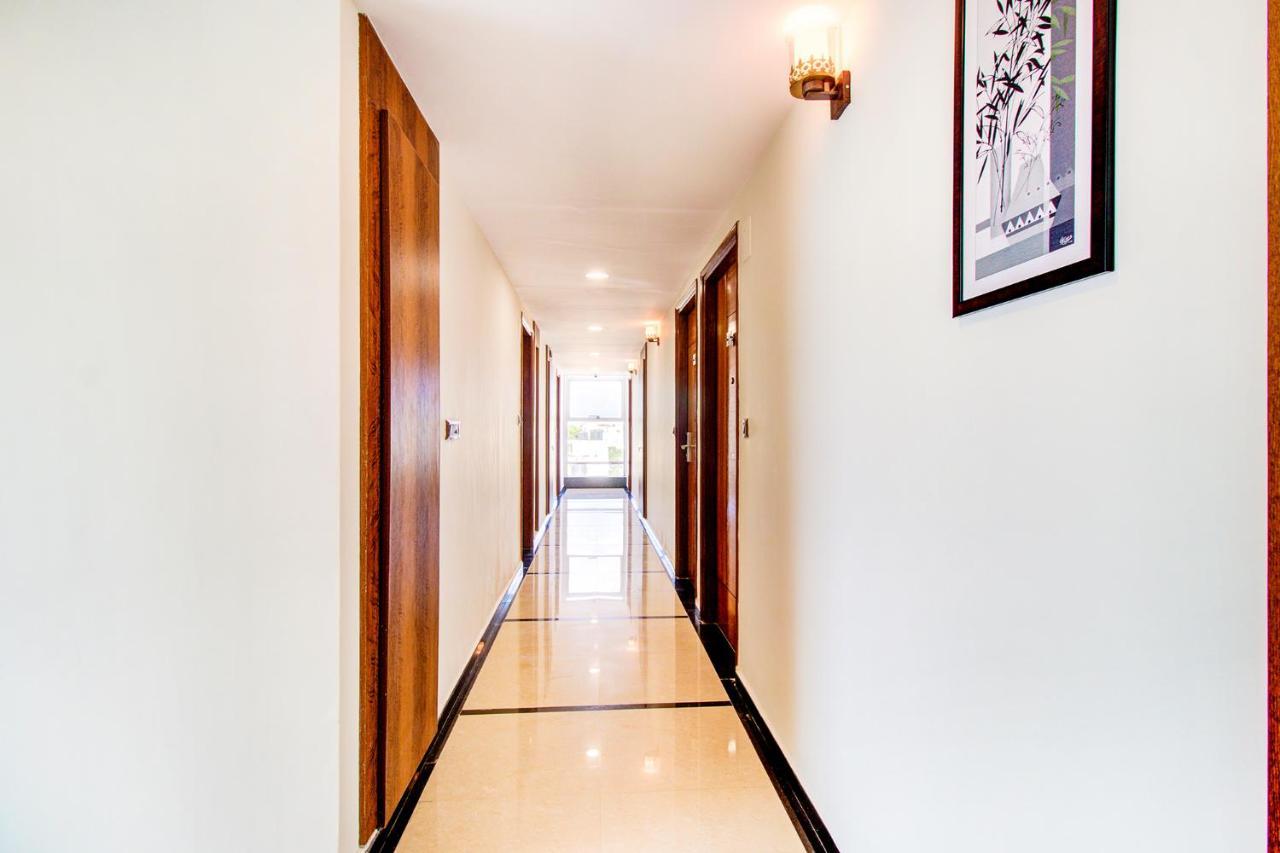 Fabhotel The Royal Suites - Nr Gopalan Innovation Mall Bangalore Buitenkant foto