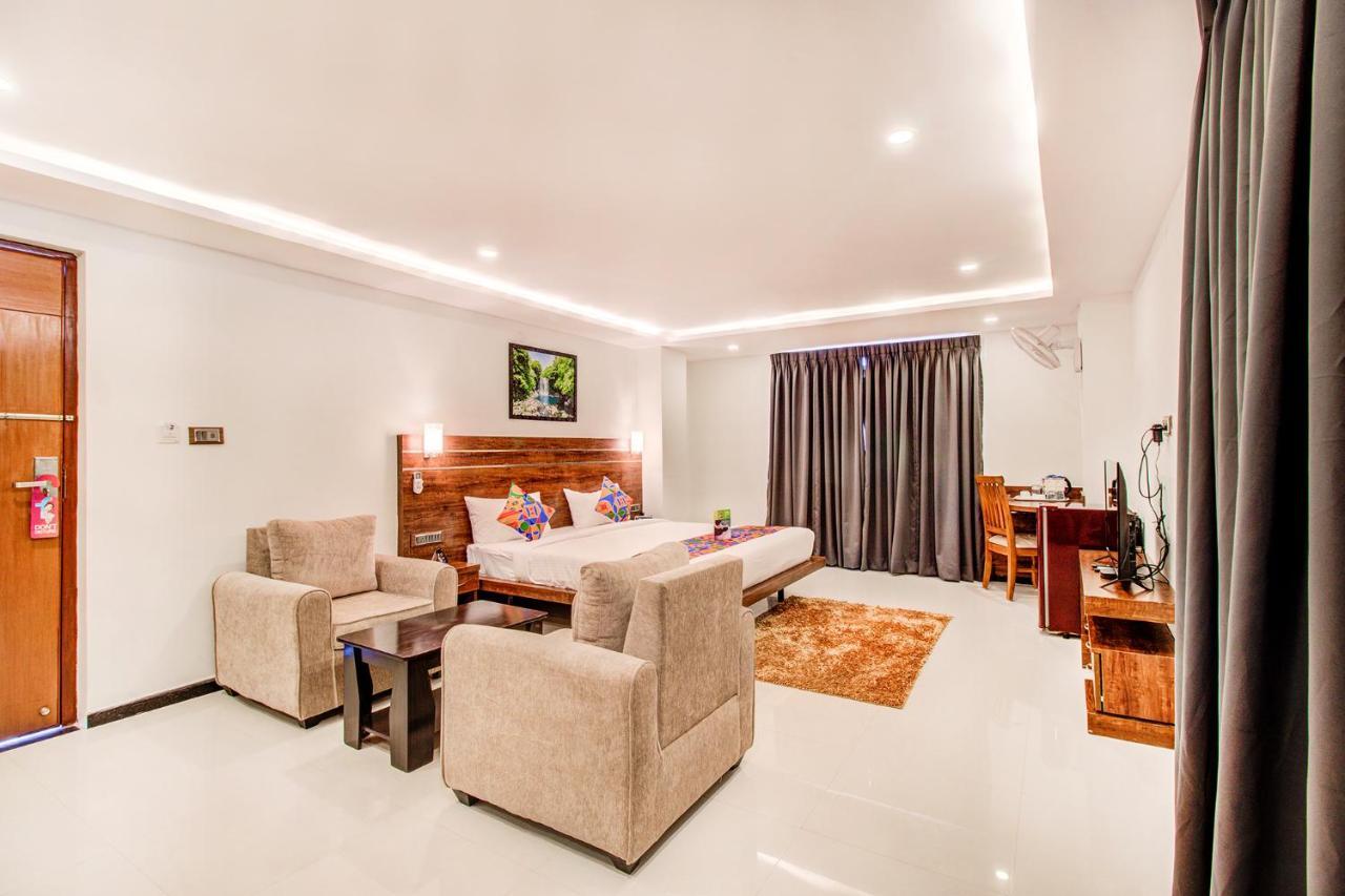 Fabhotel The Royal Suites - Nr Gopalan Innovation Mall Bangalore Buitenkant foto