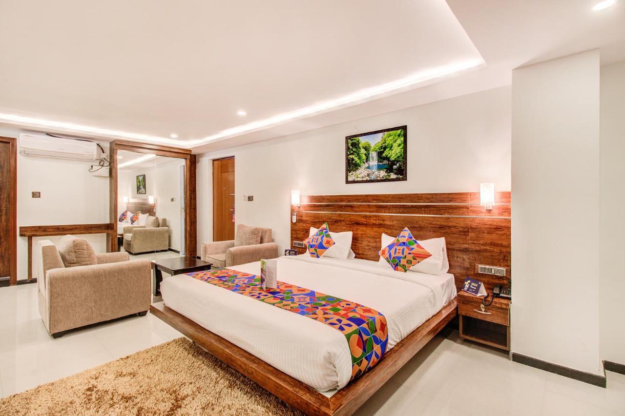 Fabhotel The Royal Suites - Nr Gopalan Innovation Mall Bangalore Buitenkant foto